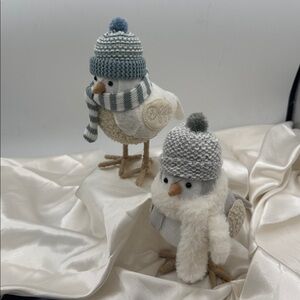 These are Wondershop Featherly Friends fabric bird figurines from Target.